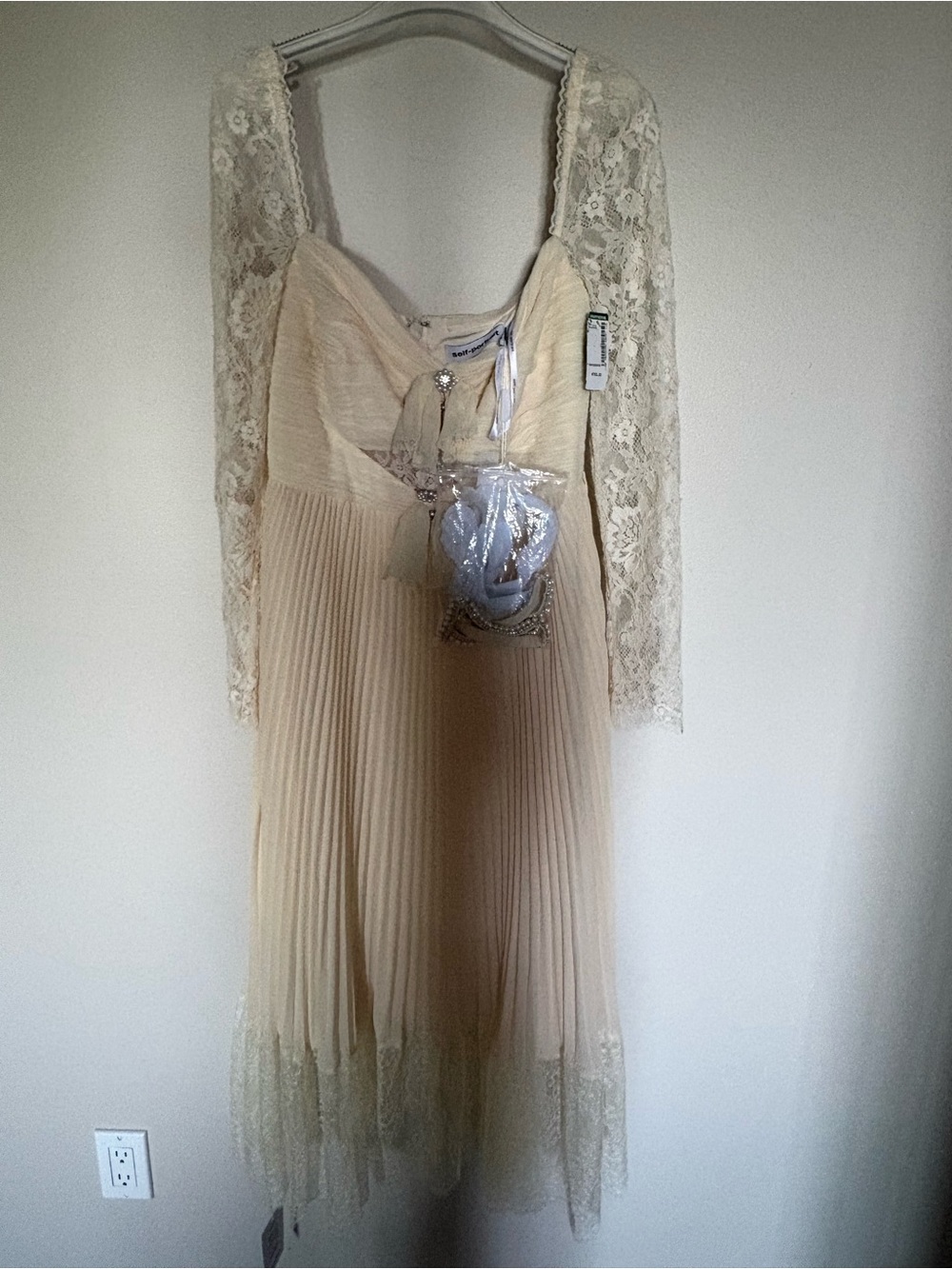NWT - Self- Portrait dress - Picture 5 of 17